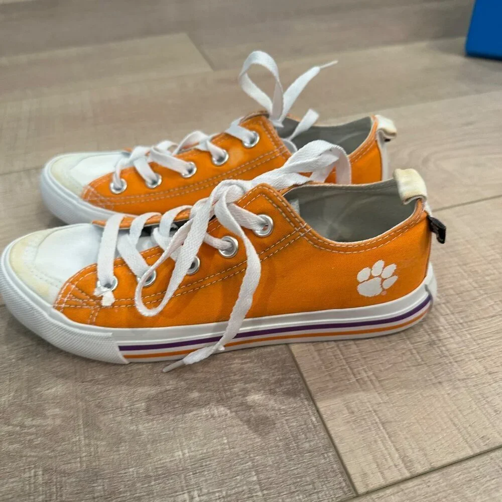 CLEMSON TIGERS WOMENS LOW TOP SNEAKER SHOES SIZE 6M